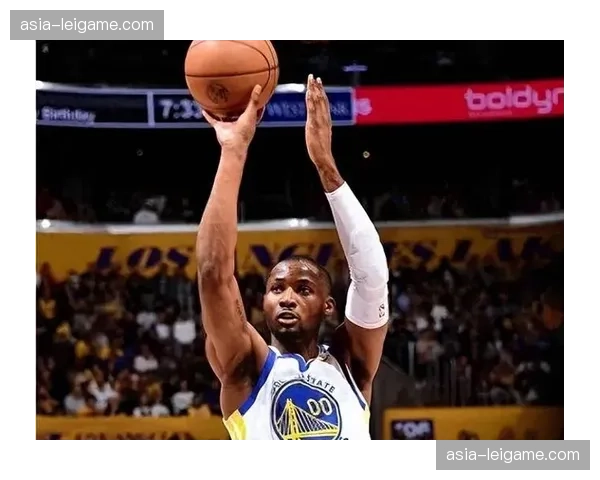 库明加造犯规能力依然突出 罚球线威胁保持稳定